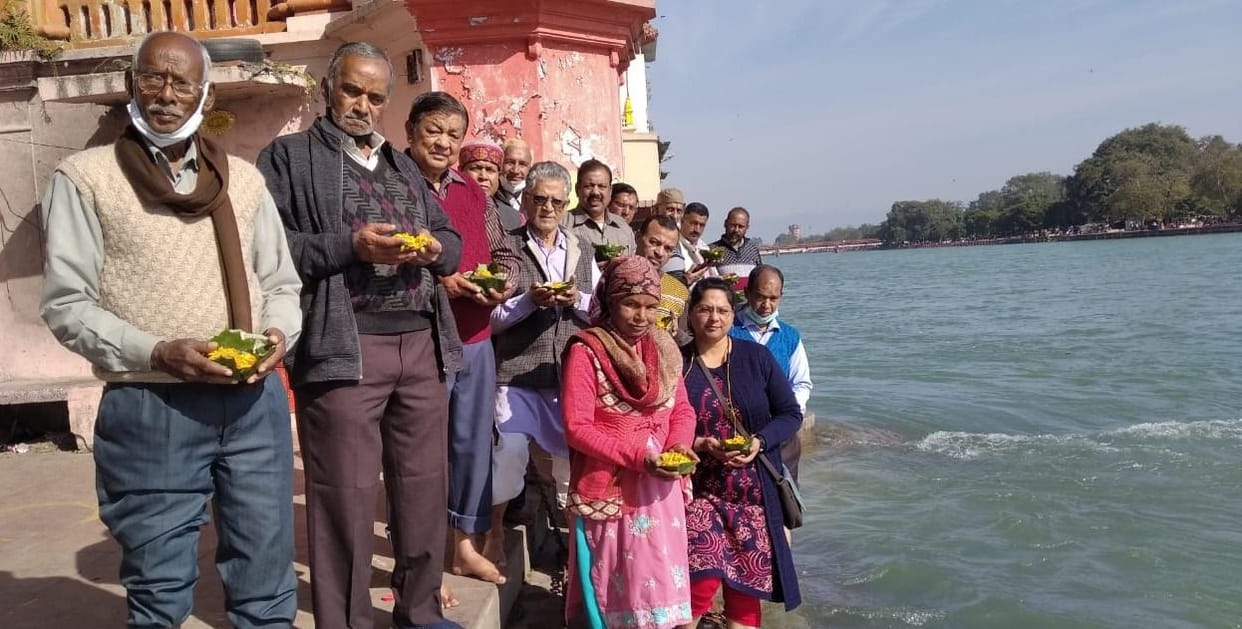 Social organizations paid tribute to CDS General Rawat