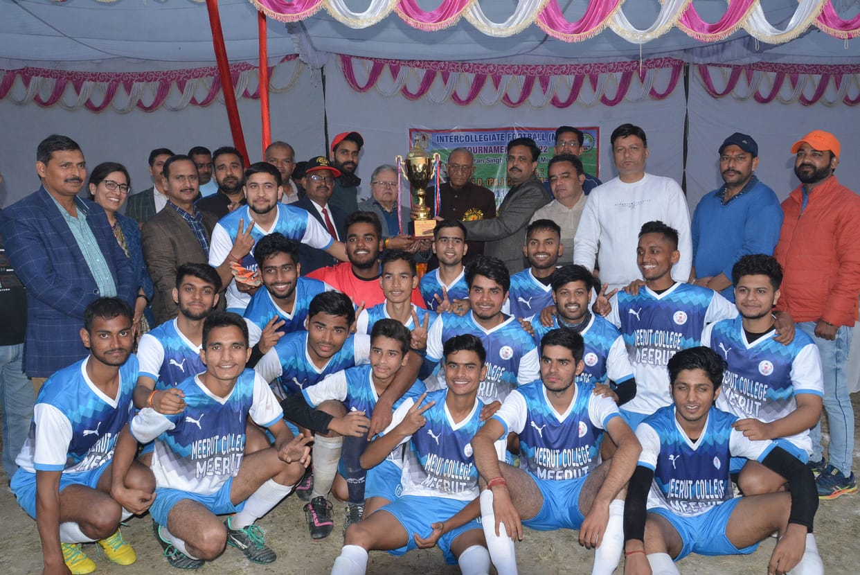 Meerut College became champion in football