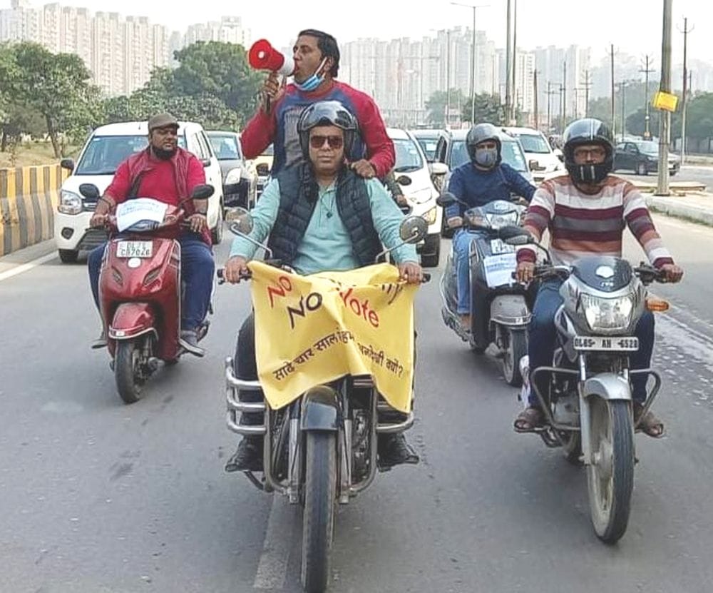 Angry buyers took out car-bike rally due to lack of registry and facilities