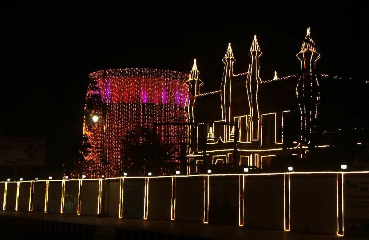 Kashi Vishwanath Corridor: Banaras city illuminated and ganga ghats decorate to welcome PM Modi on dham inauguration
