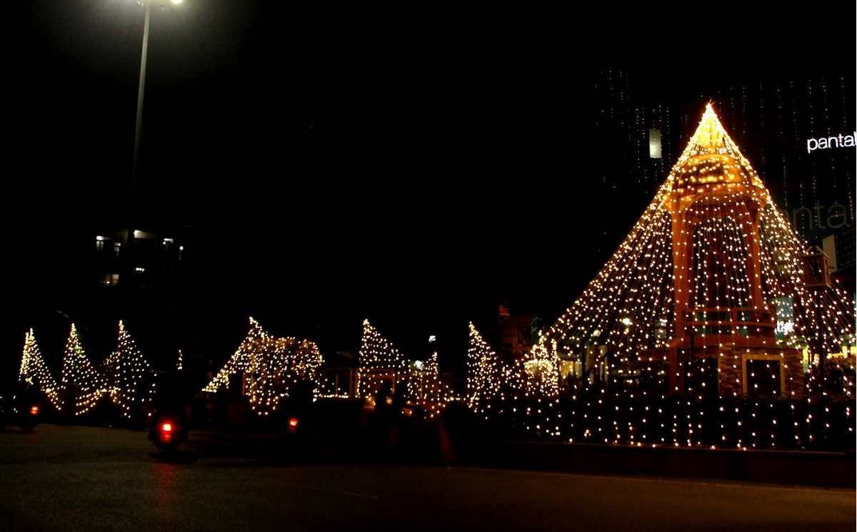 Kashi Vishwanath Corridor: Banaras city illuminated and ganga ghats decorate to welcome PM Modi on dham inauguration
