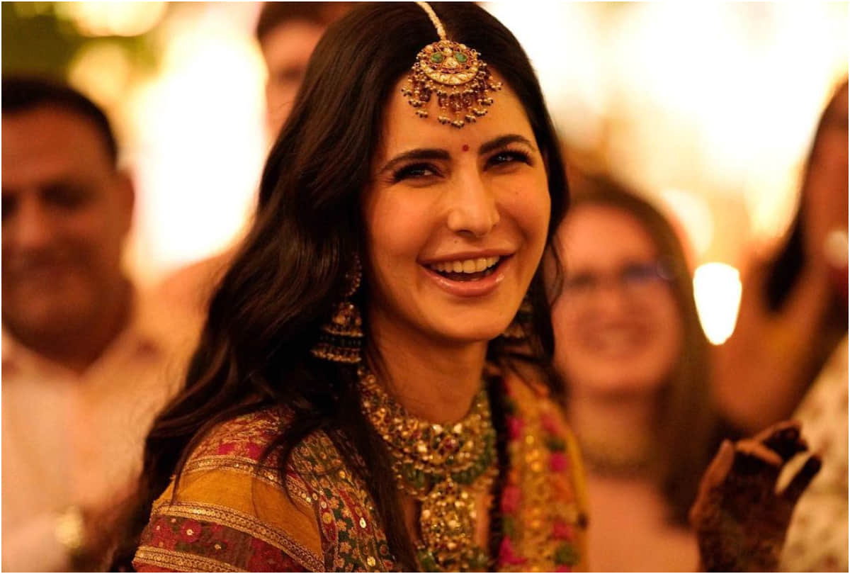 katrina kaif mehandi photos viral dance with vicky kaushal