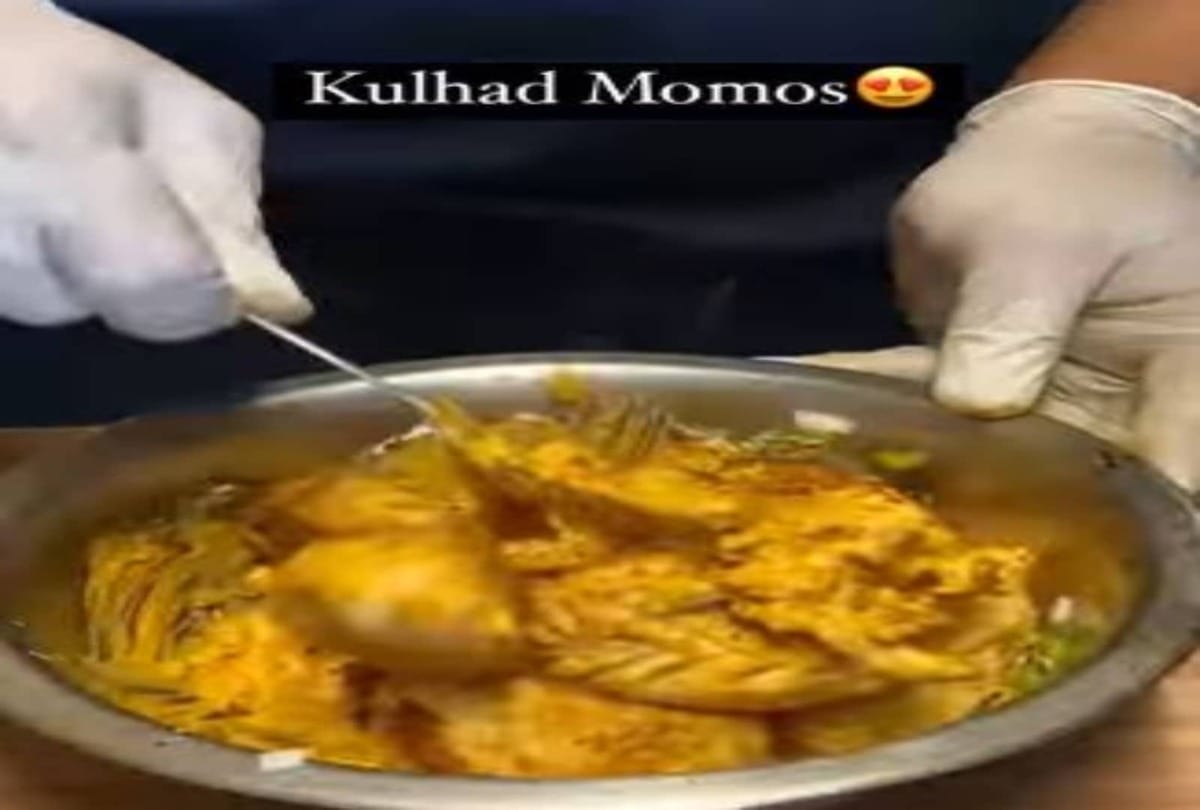 delhi street vendor served new kulhad momos video goes viral