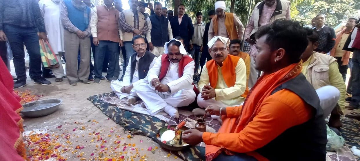 home,MP,mla,gold,silver