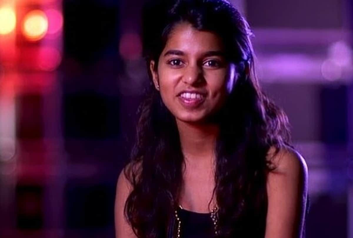bhojpuri singer maithili thakur revealed that she was demoralized for her English in school