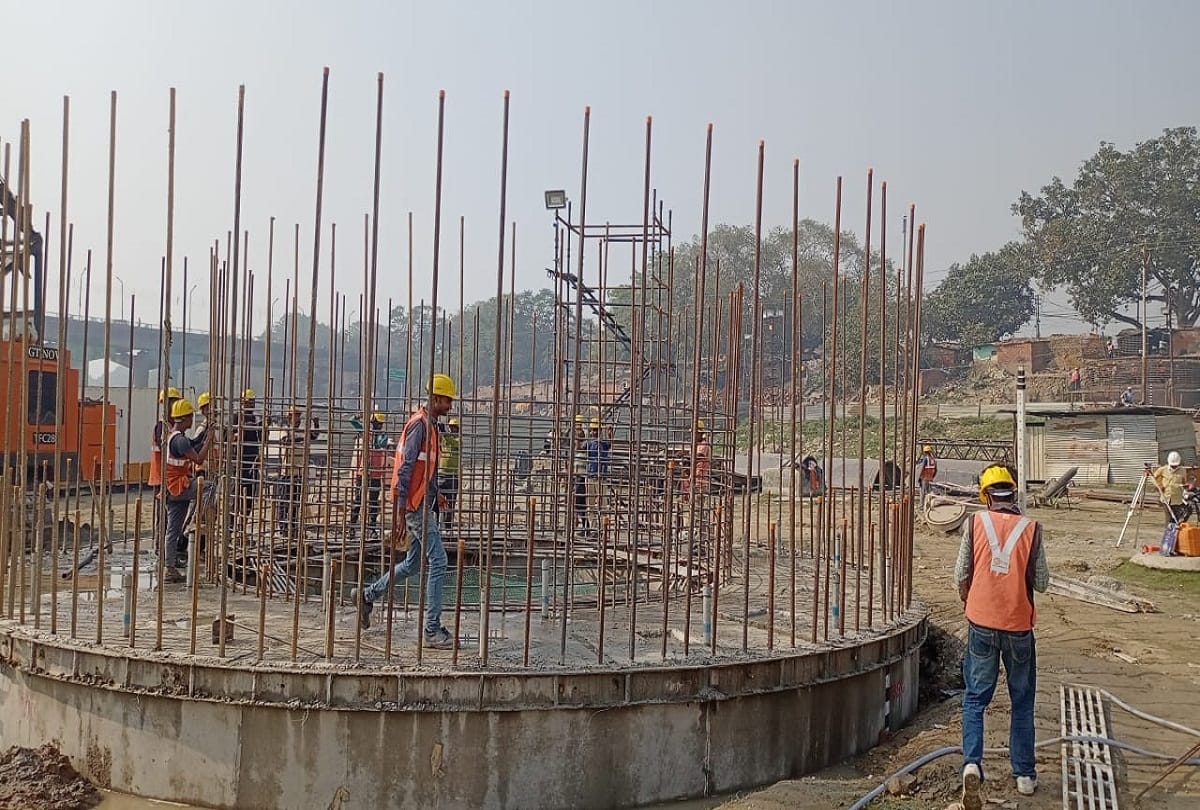Prayagraj: Magh Mela administration said that railways should stop the construction of Daraganj bridge