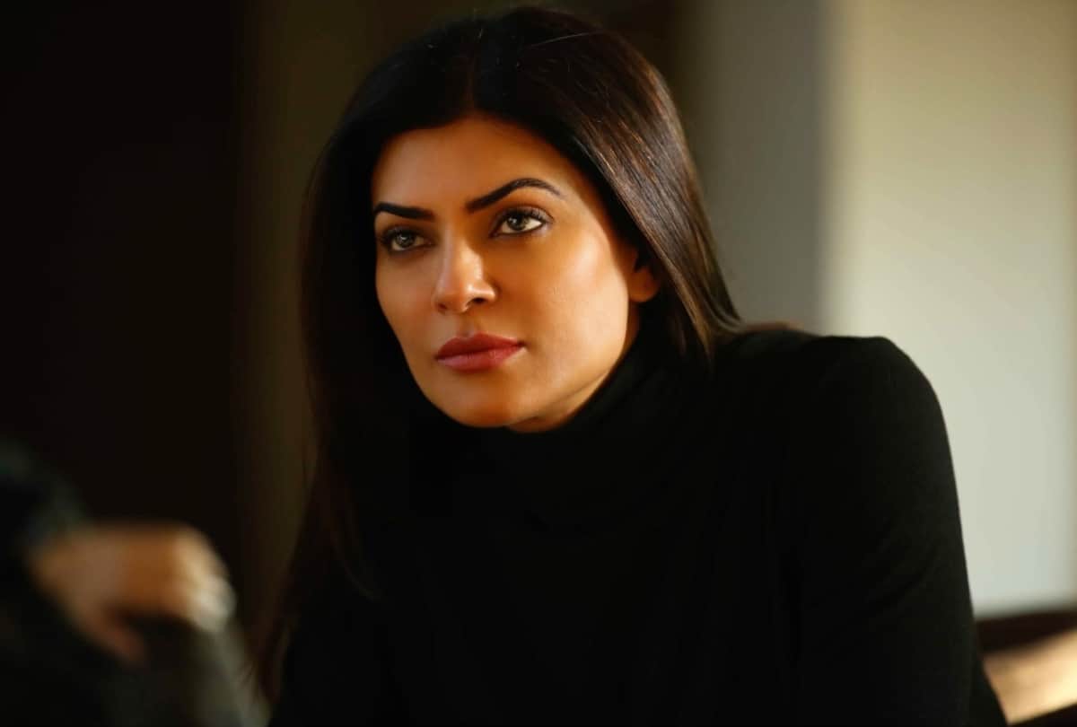 Bollywood Actress Sushmita Sen wishes fans guru purnima from her vacation in Italy