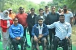 लक्षित का स्वागत करते ग्रामीण।