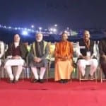 मुख्यमंत्रियों के साथ क्रूज पर पीएम मोदी।