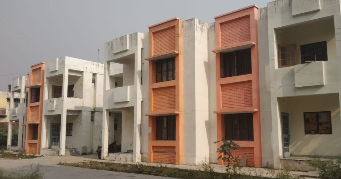 forcely possesion free house of 300 Bed hospital