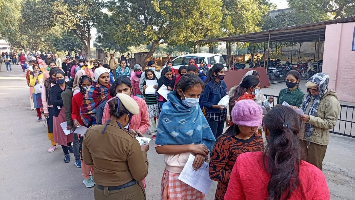 66 percent candidates left the police recruitment exam