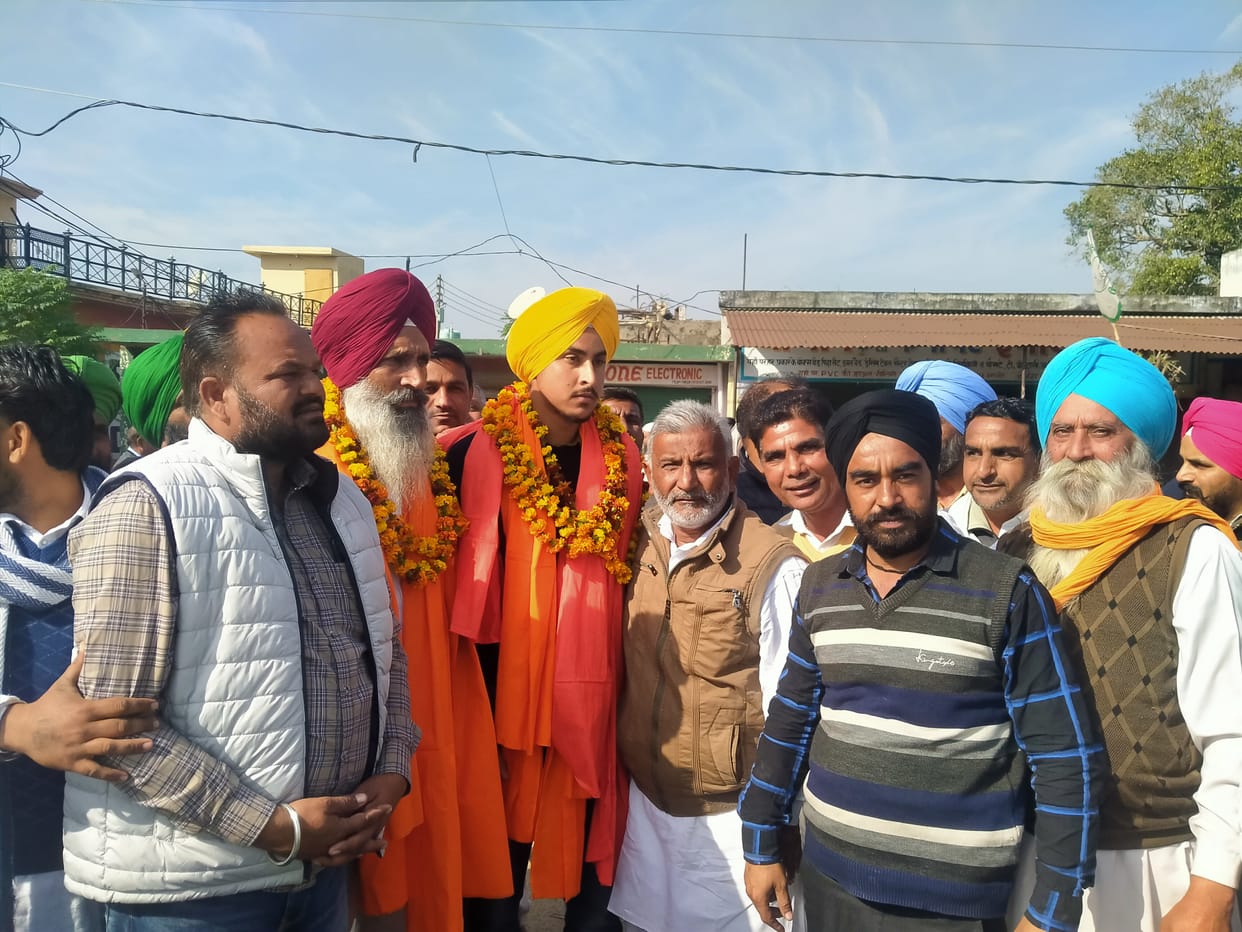 Farmers immersed in celebration from road to village, showers of flowers, distributed sweets, Yamunanagar