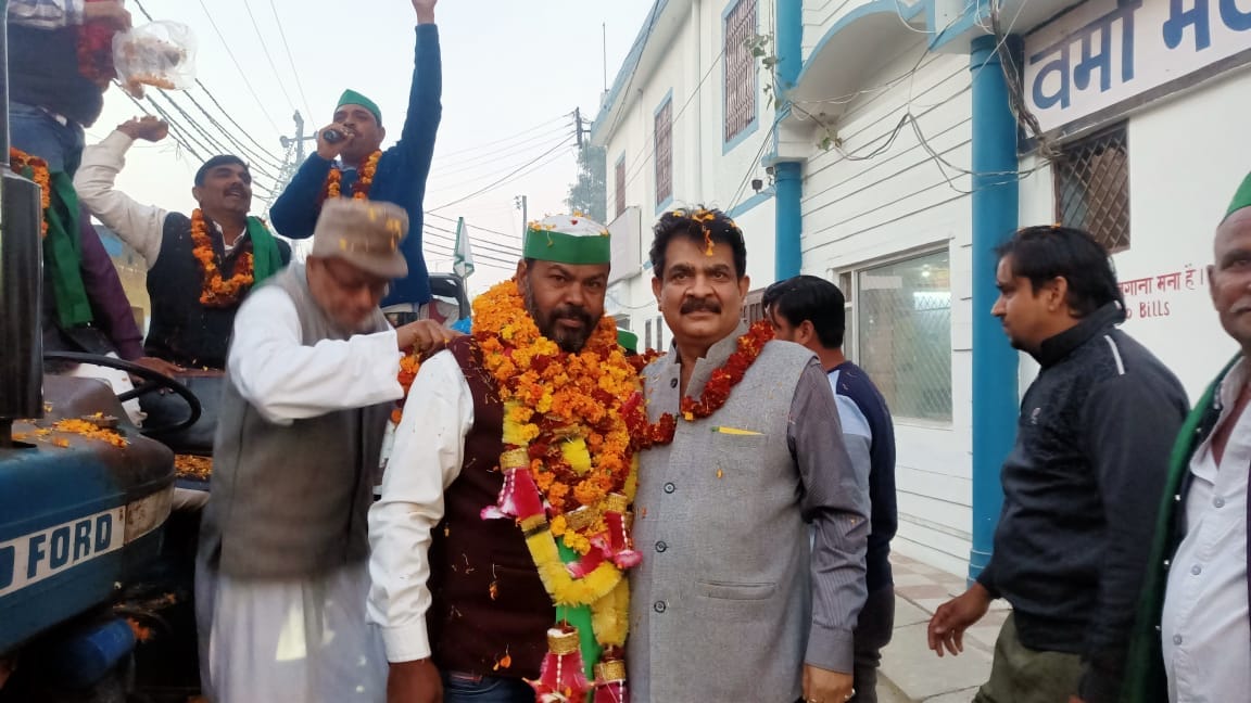 Welcome to the farmers returning from Ghazipur border