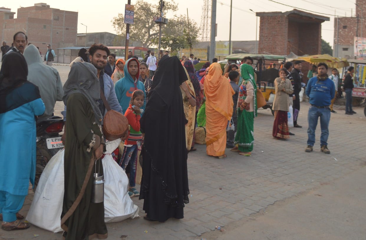Hathras: Roadways workers busy in weddings, bus operation disturbed