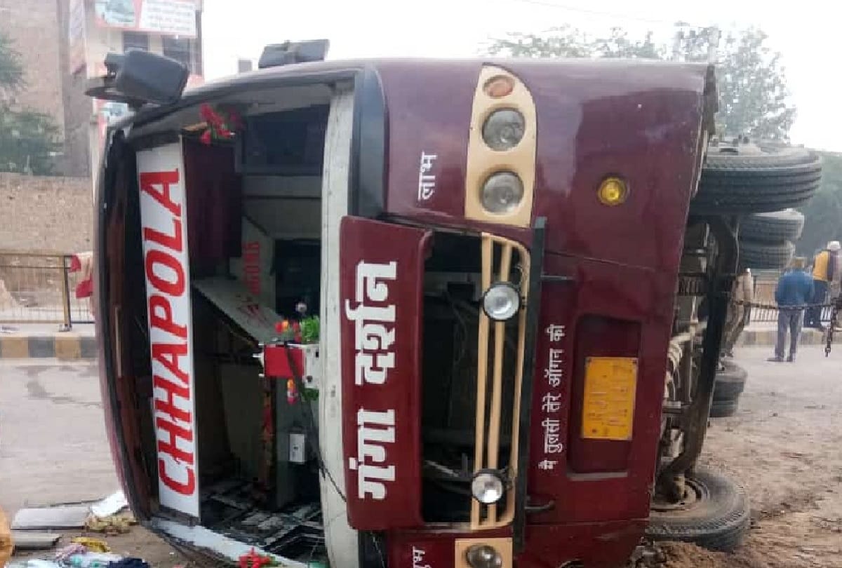 Sirsa: Bus going to Yamunanagar carrying examinees overturns, dozens of passengers injured, driver accused of being drunk
