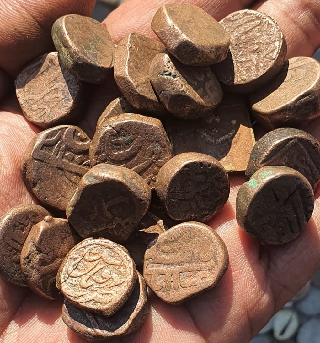 haridwar news: Coins sold around Ganga Ghats are neither ancient nor original, read special report