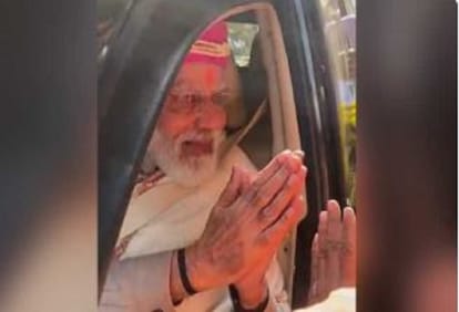 PM Modi Varanasi Visit PM interacts with beneficiaries, public meeting in Barki on 18th dec