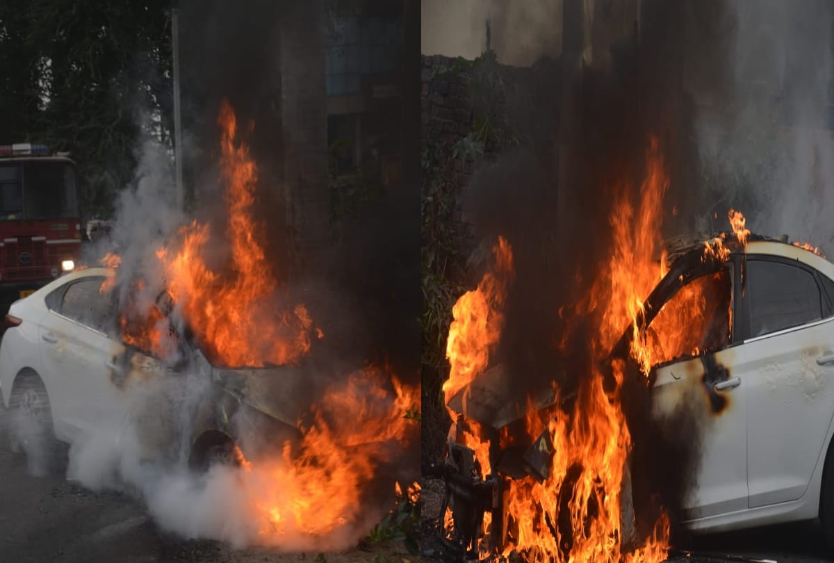 moradabad icici bank manager car turn in fire ball as garbage near by fire flame reaches to car