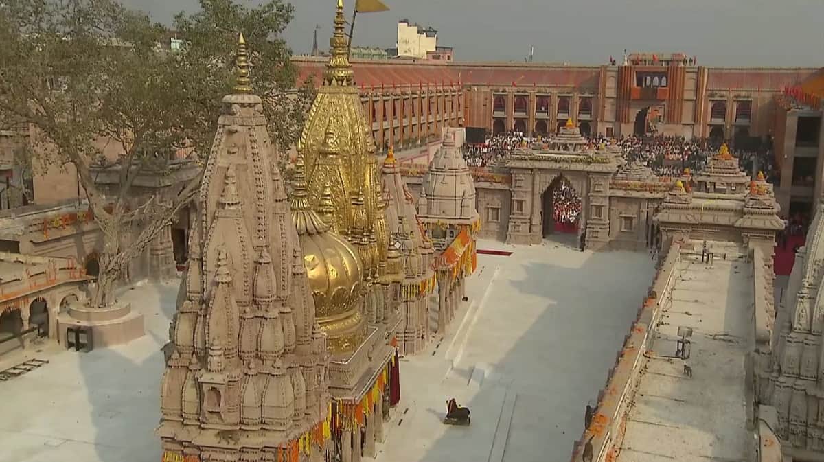 Kashi Vishwanath Dham Corridor News: BJP workers performed worship in Shiva temples in Mathura