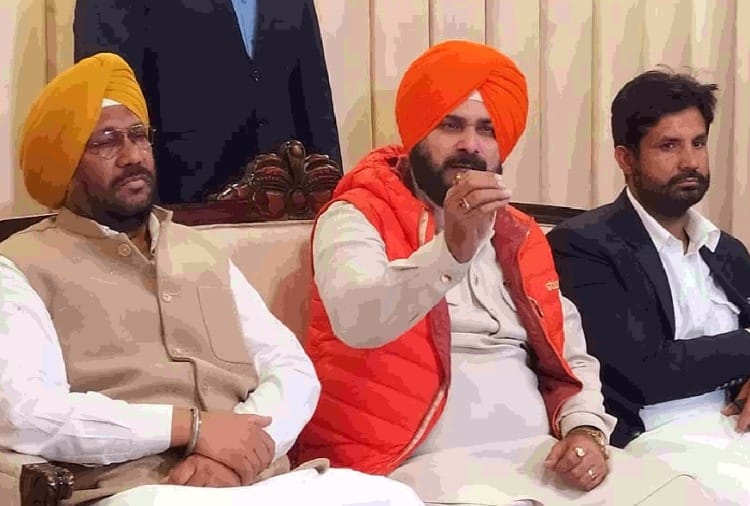 Navjot Singh Sidhu targeted his own government in Bathinda