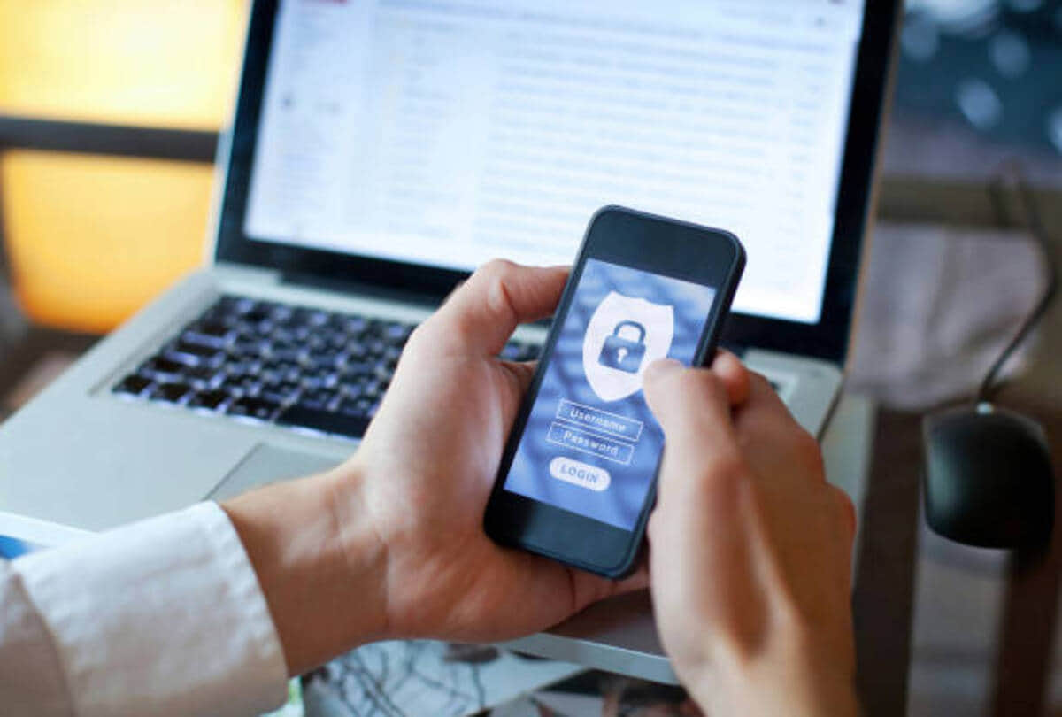 Fake Software will empty the bank account know how to be safe with cyber crime