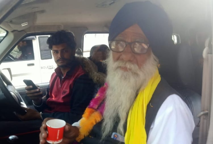 Farmer Returning from Tikri Border shares memories of Kisan Andolan