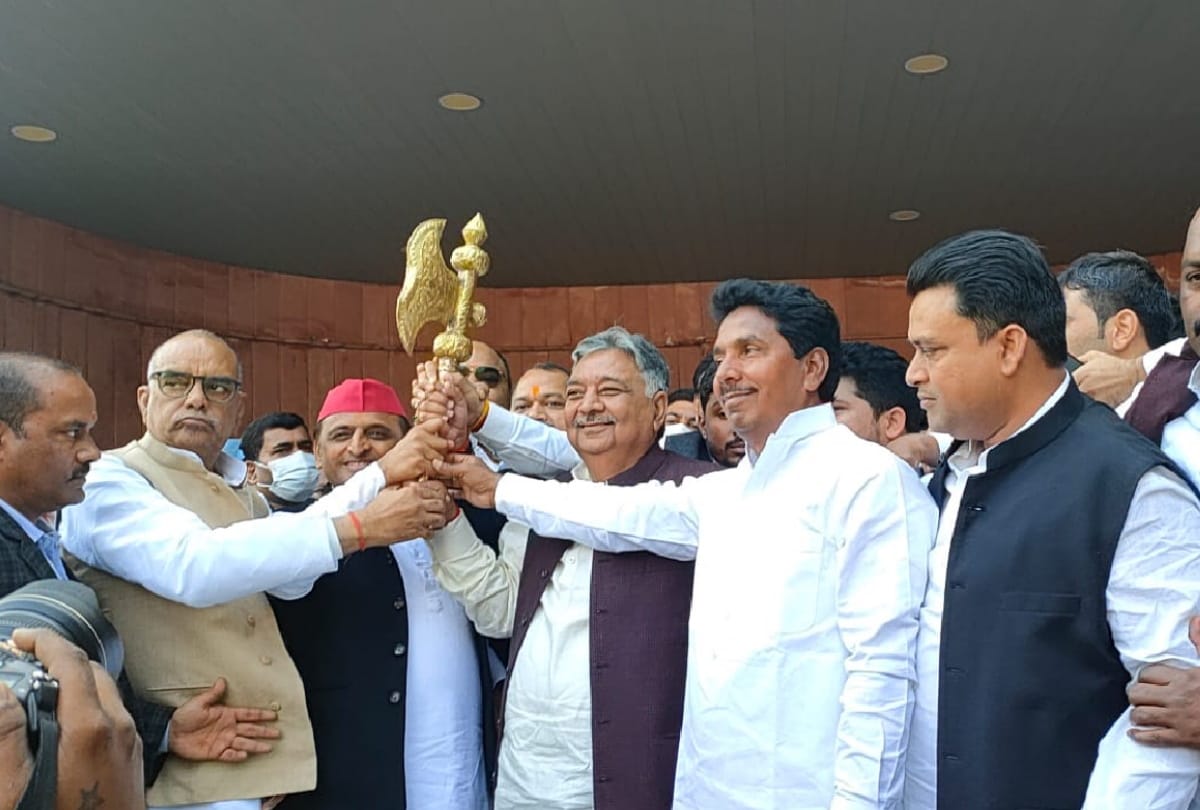 UP Assembly Election 2022 Jai Choubey deep penetration in politics of Sant Kabir Nagar