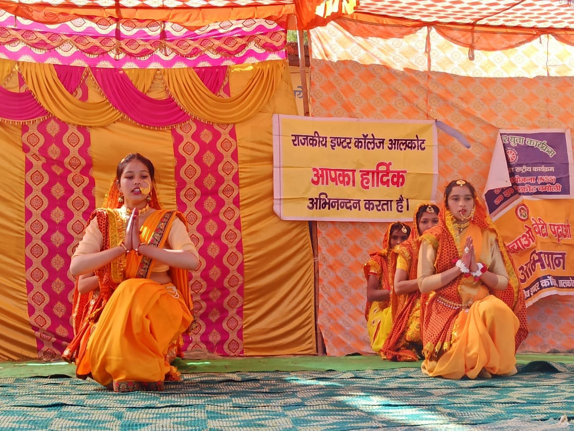 Presentation of Garhwali and Kumaoni songs