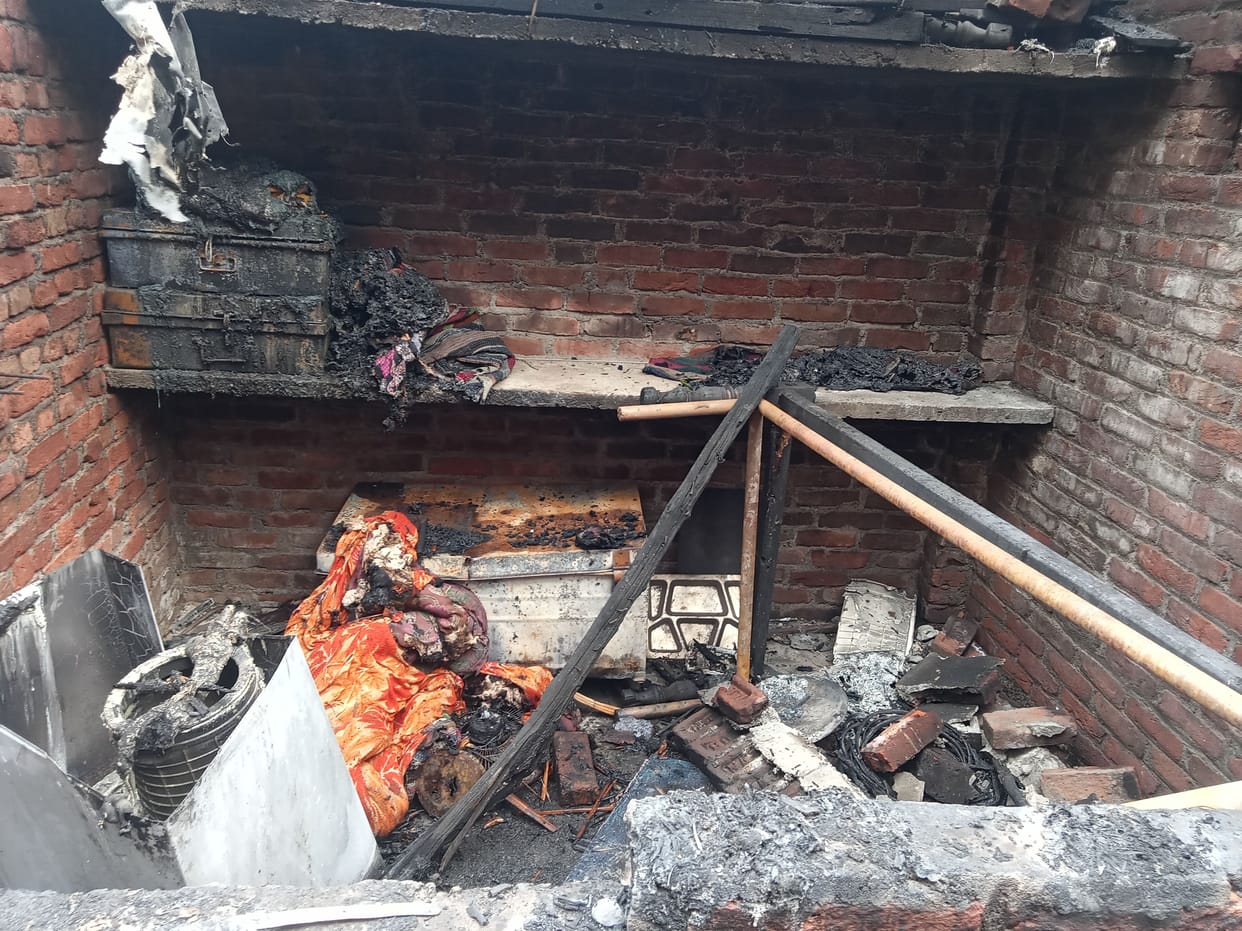 jhaala burnt by fire in tanakpur