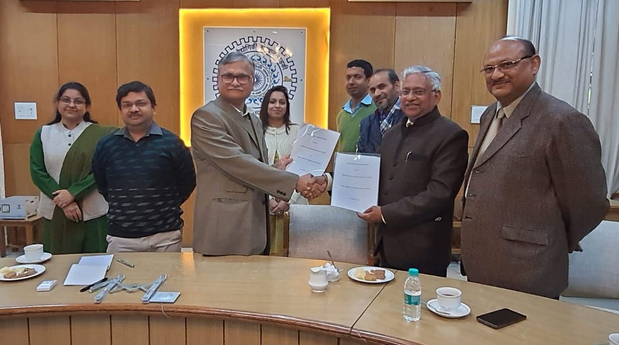 MoU between IIT and CRRI to strengthen road and transport sector