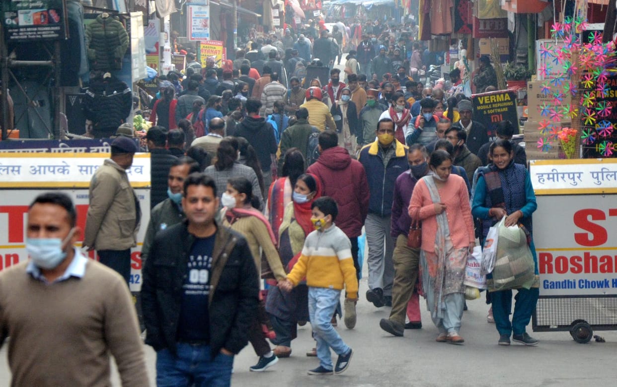 115 people returned to the district from outside countries, samples for 42, all negative