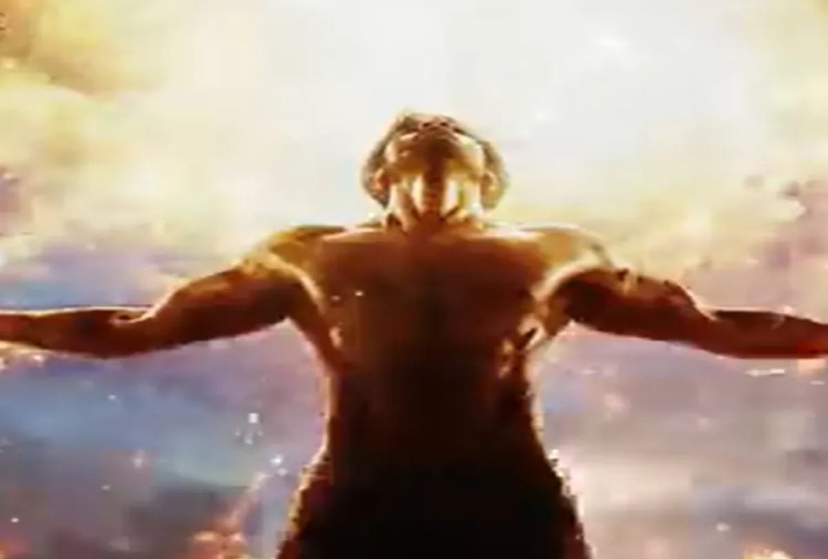 Brahmastra: Ahead of the motion poster launch Amitabh Bachchan showed glimpses of the film Ranbir Kapoor was seen surrounded by fire