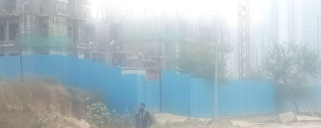 Spread pollution, five lakh fine on Shreeja builder