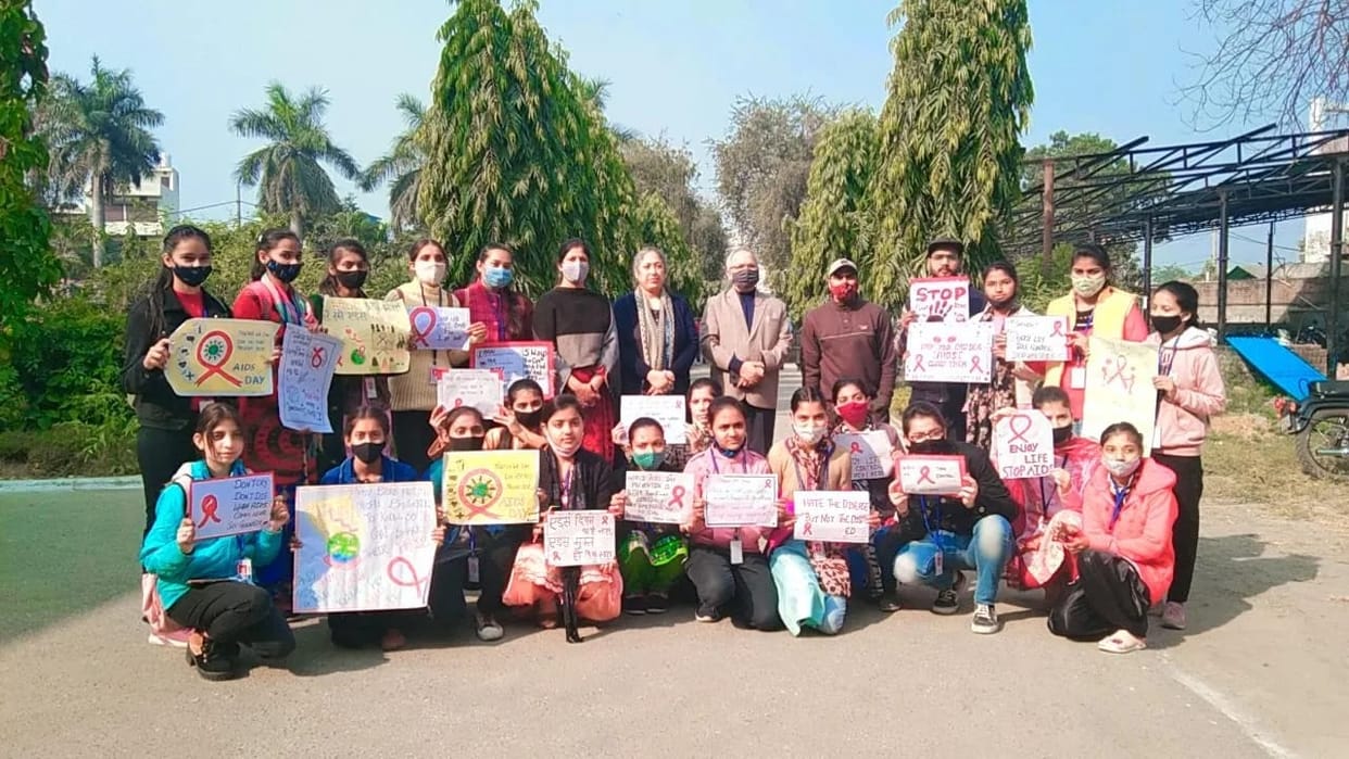 Shivani first in poster making competition, Yamunanagar