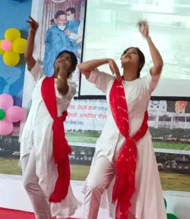 student danced on film songs on culturel programe