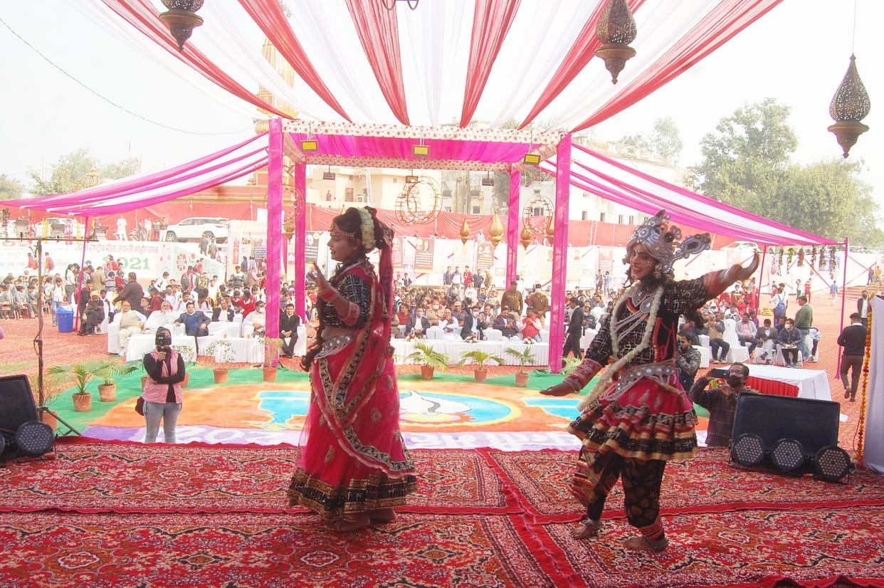 Information about Gita message given through cultural programs, artists scattered with cultural programs
