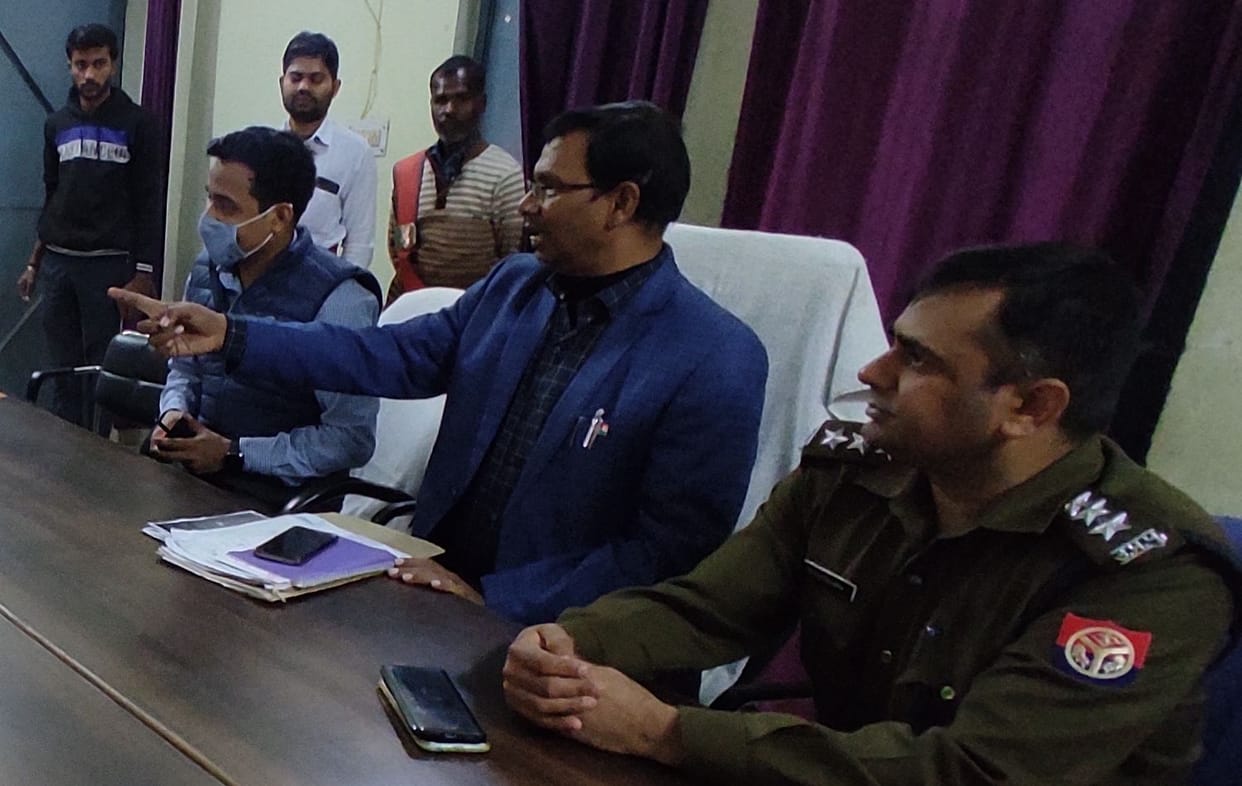 fathepur news,Vehicle stand operator did not reach SDM meeting