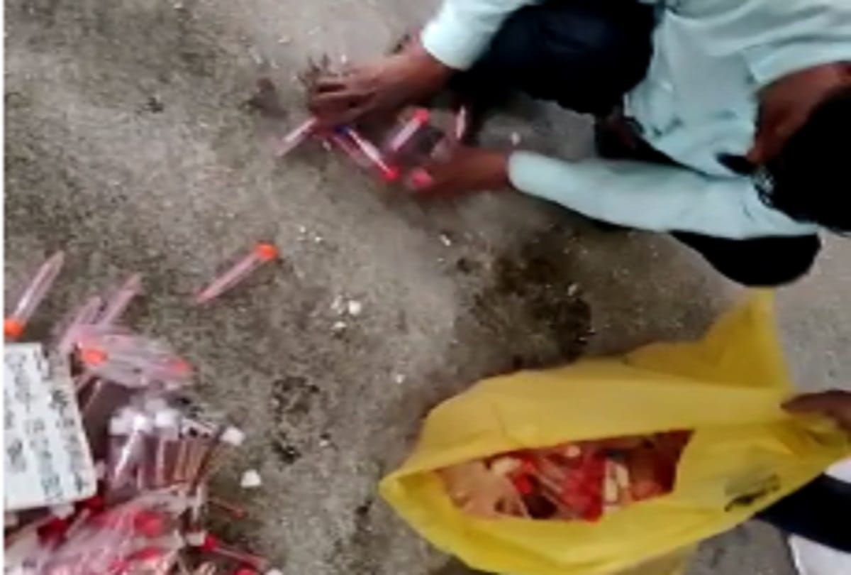 Video Viral: Thousands of samples were not tested in Bareilly, crushed