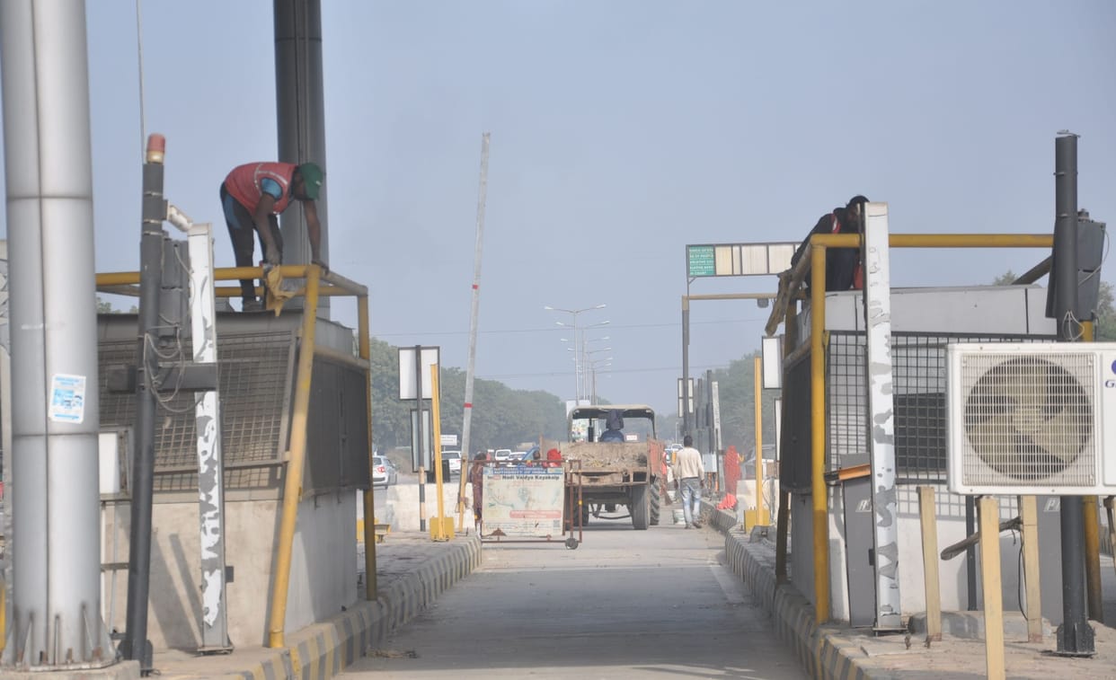 Tikait, Chadhuni in Rohtak today, tolls will start this evening or tomorrow morning