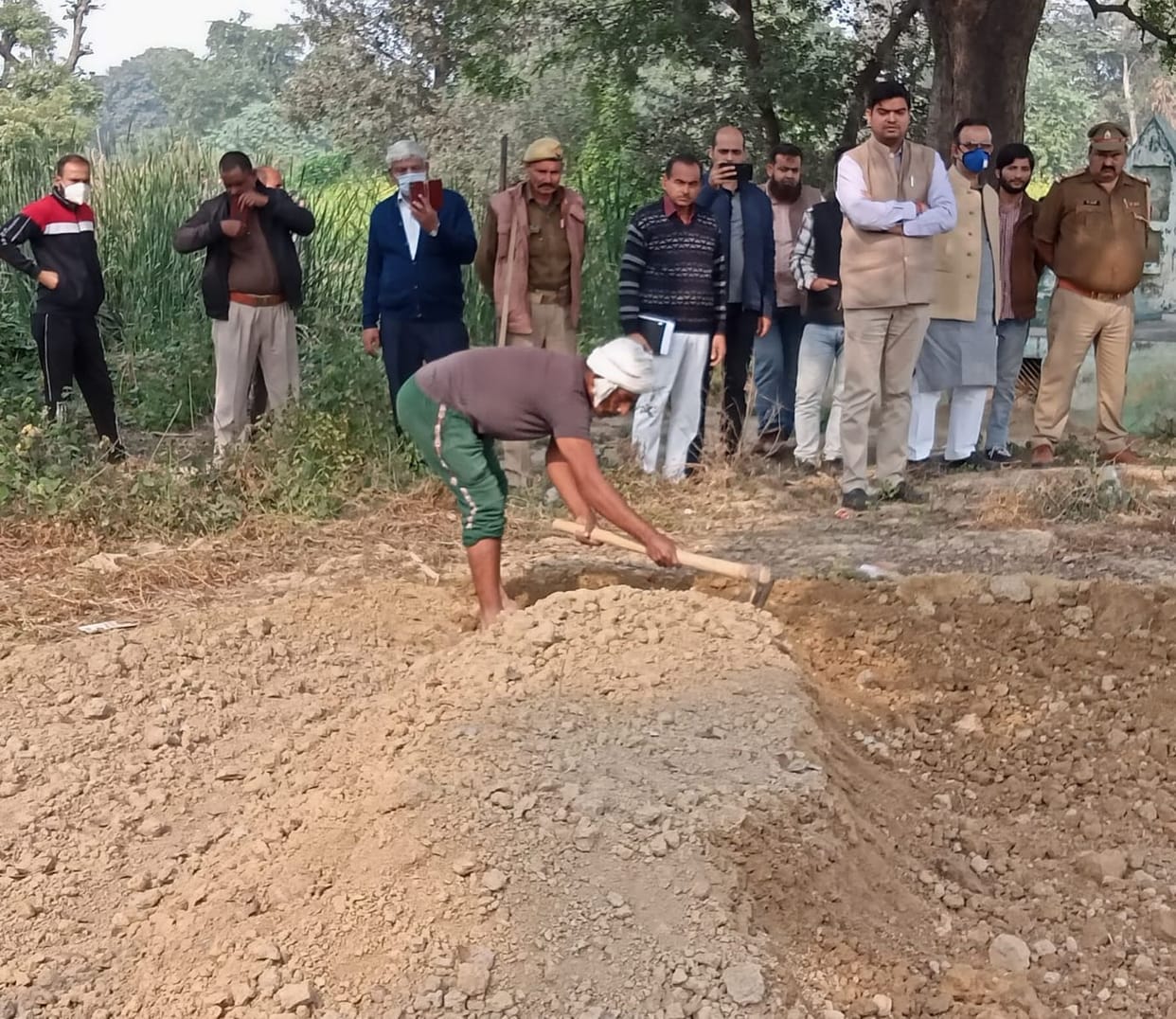 The dead body of the married woman was exhumed by digging the grave