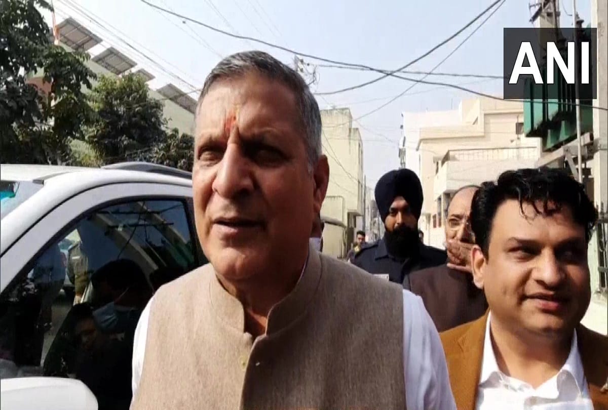 Haryana Govt to Distribute Free Tablets to Students of Classes 10-12