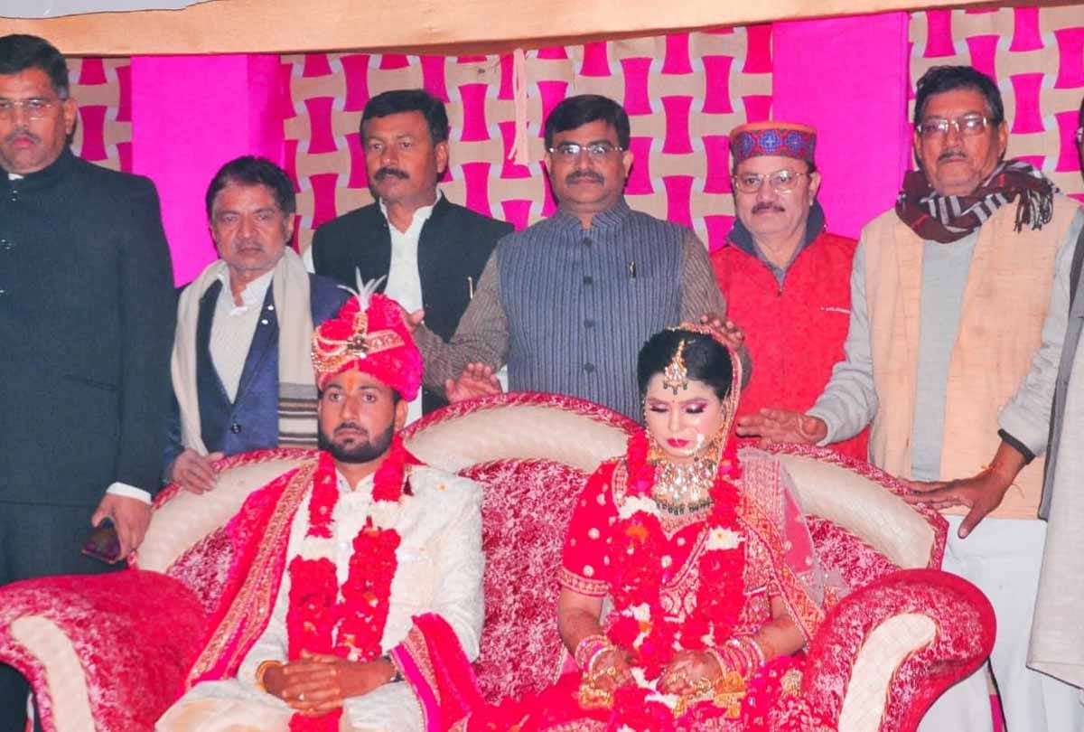 Auspicious marriage:  brother-in-law took seven rounds with widowed sister-in-law