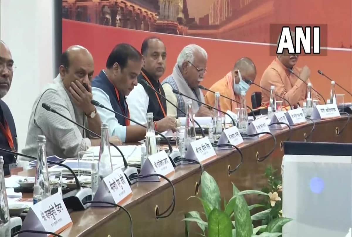 PM chairs good governance meet chief ministers of bjp ruled 12 states up assembly election 2022 kashi ayodhya will be on top priority in UP election