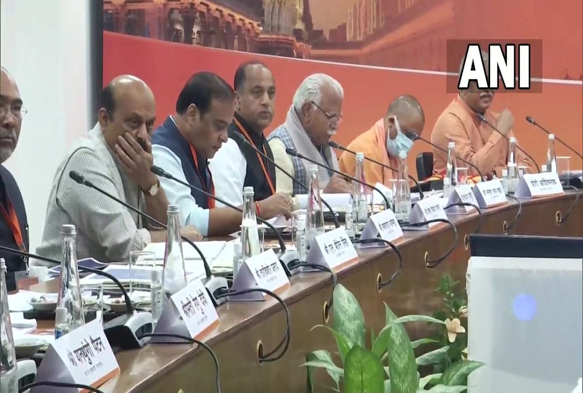 PM chairs good governance meet chief ministers of bjp ruled 12 states up assembly election 2022 kashi ayodhya will be on top priority in UP election