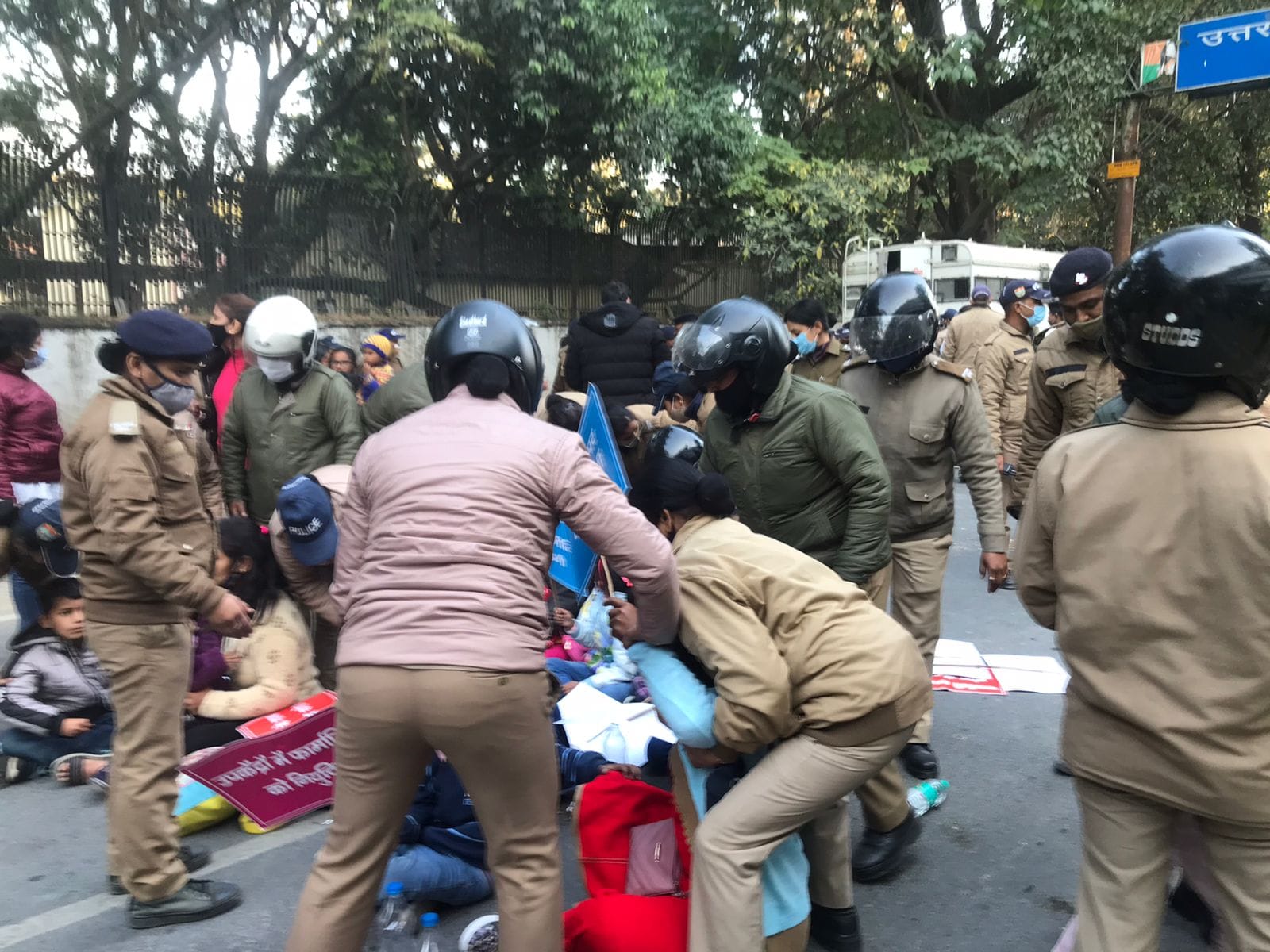 uttarakhand news: pharmacist protest rally in dehradun, see photos