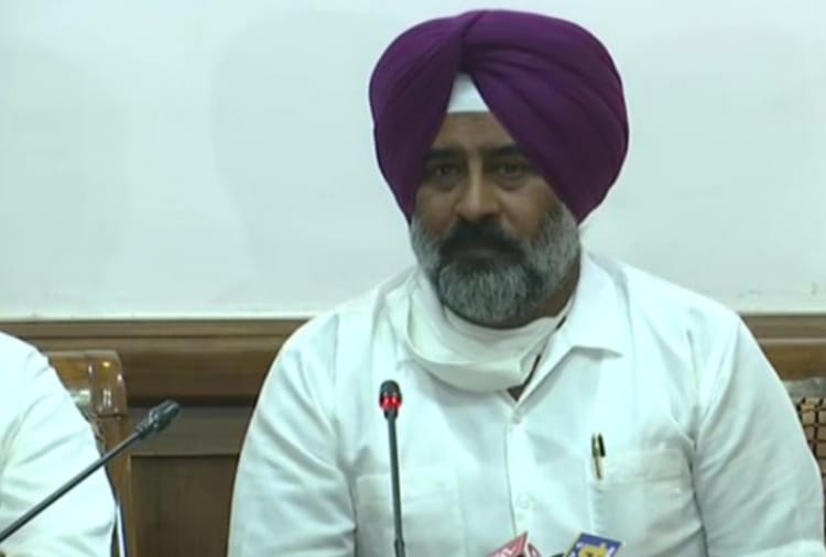 Teachers Protest outside Education Minister Pargat Singh Home in Jalandhar 