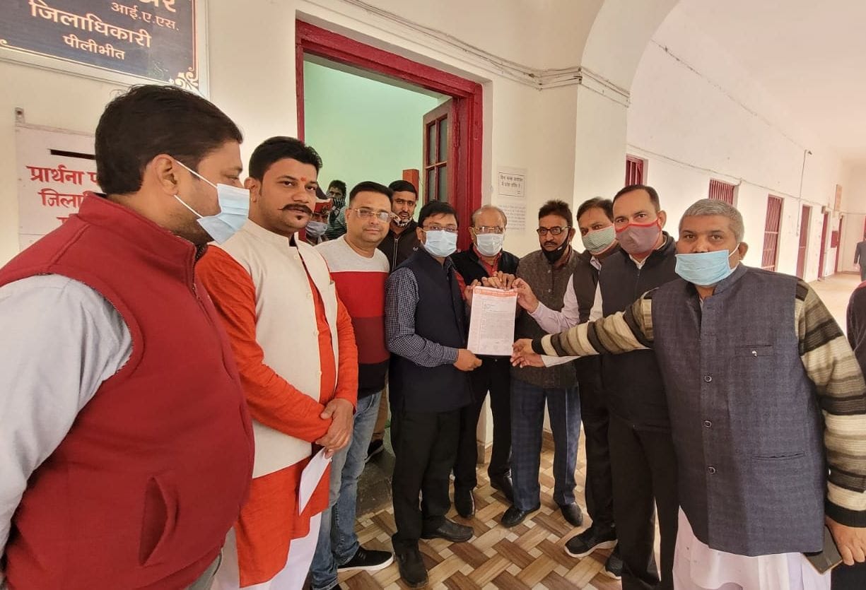 Traders sent a memorandum demanding to abolish the market fee
