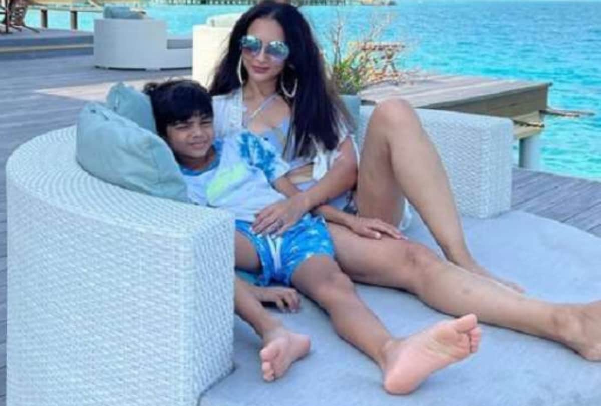 after kareena kapoor amrita arora Seema Khan Son Yohan tested positive for covid 19