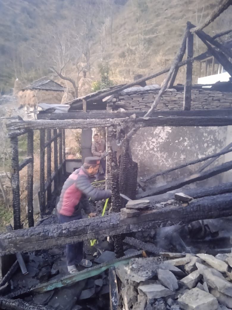 Two and a half storey house with six rooms burnt