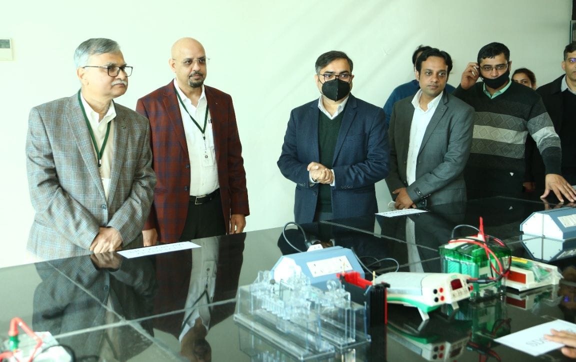 IIT Roorkee launches Bio Incubator